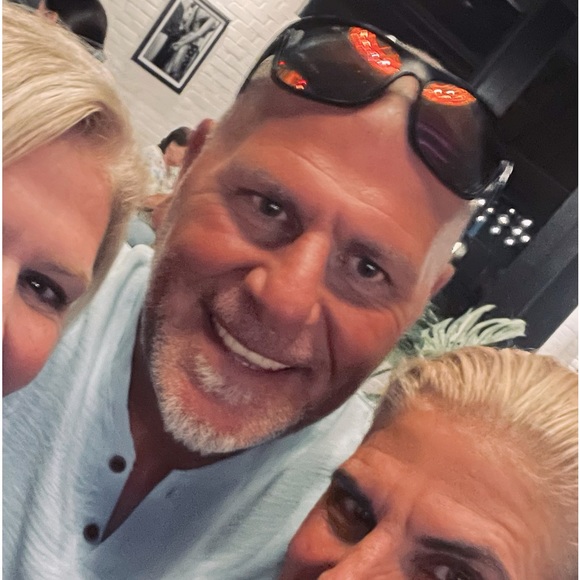 Meet your Posher, Louis - Picture 1 of 1